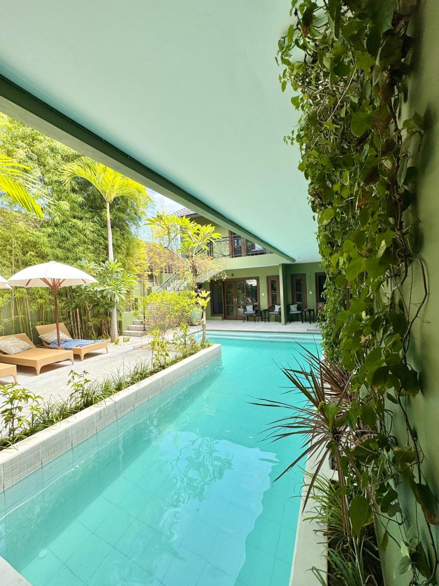 The Lodge Canggu Denpasar  Bagian luar foto