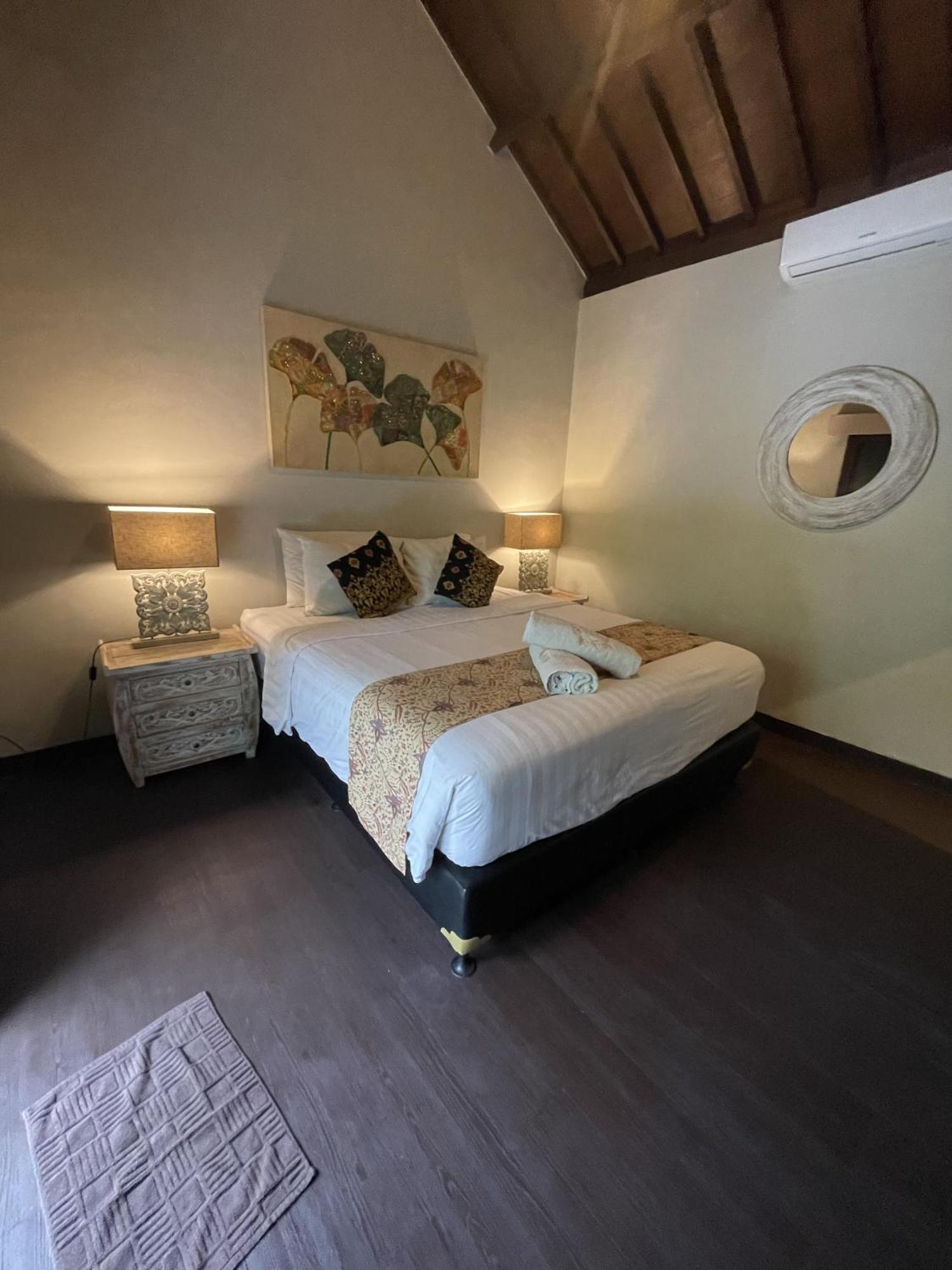 The Lodge Canggu Denpasar  Bagian luar foto